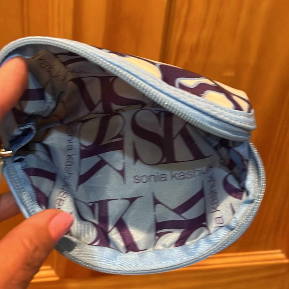 2 Cosmetic Bags - London Soho New York & Sonia Kashuk - Picture 4 of 5